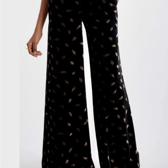 Elevenses velvet wide leg pant with Gold leaf pattern - Picture 5 of 6